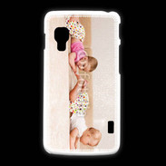 Coque LG L5 2 Bébés sur le ventre