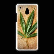 Coque HTC One Mini Feuille de cannabis sur toile beige