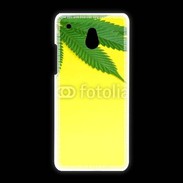 Coque HTC One Mini Feuille de cannabis sur fond jaune 2
