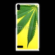 Coque Huawei Ascend P6 Feuille de cannabis sur fond jaune