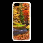 Coque iPhone 5C Un automne au bord de l'eau