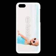 Coque iPhone 5C Petite fille à la plage
