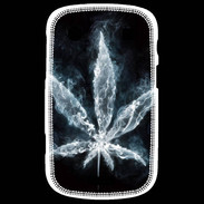 Coque Blackberry Bold 9900 Feuille de cannabis en fumée
