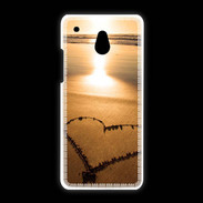 Coque HTC One Mini Coeur sur la plage avec couché de soleil