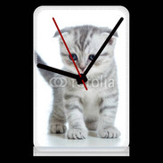 Pendule de bureau Chaton gris en balade
