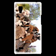 Coque LG Optimus L9 Chiots Boxer sur un tronc d''arbre