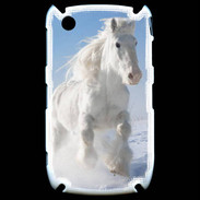 Coque Blackberry 8520 Cheval blanc dans la neige 2