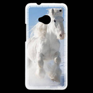 Coque HTC One Cheval blanc dans la neige 2