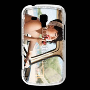 Coque Samsung Galaxy Trend Femme glamour qui se met du rouge à lèvre