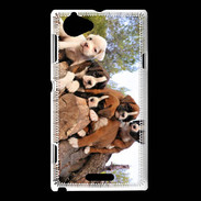 Coque Sony Xperia L Chiots Boxer sur un tronc d''arbre