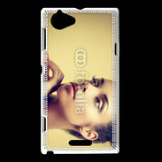 Coque Sony Xperia L Femme métisse 4