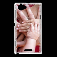 Coque Sony Xperia L Famille main dans la main