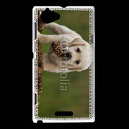 Coque Sony Xperia L Chiot labrador avec pomme de pin