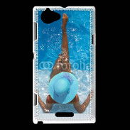 Coque Sony Xperia L Femme à la piscine
