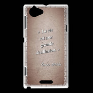 Coque Sony Xperia L Désillusion vie Rouge Citation Oscar Wilde