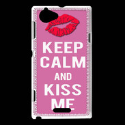 Coque Sony Xperia L Keep Calm Kiss me Rose