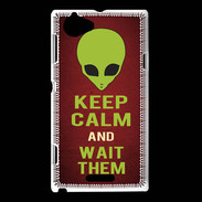 Coque Sony Xperia L Keep Calm and Wait Alien Rouge