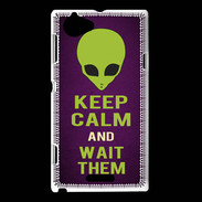 Coque Sony Xperia L Keep Calm and Wait Alien Violet