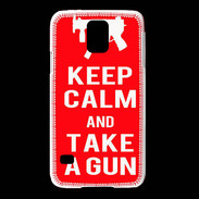 Coque Samsung Galaxy S5 Keep Calm Take a gun Rouge