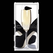 Coque Sony Xperia M2 coupe de champagne talons aiguilles 