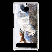 Coque Sony Xperia E1 Cheval et chien dans la neige