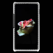 Coque Sony Xperia E1 Belle rose sur fond noir PR