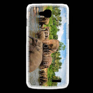 Coque LG L90 Groupe d'éléphants à la rivière