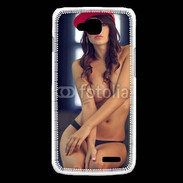 Coque LG L90 Charmante brune avec casquette rouge
