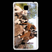 Coque LG F5 Chiots Boxer sur un tronc d''arbre