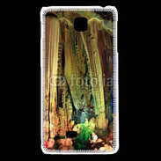 Coque LG F5 Stalactites dans une grotte