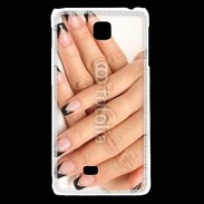 Coque LG F5 faux ongles et vernis à ongles 1