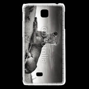 Coque LG F5 Lionne sur une dune