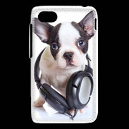 Coque Blackberry Q5 Bulldog français avec casque de musique