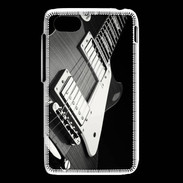 Coque Blackberry Q5 Guitare en noir et blanc