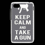 Coque Blackberry Q5 Keep Calm Take a gun Gris