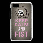 Coque Blackberry Q5 Keep Calm and Fist Gris