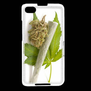 Coque Blackberry Z30 Feuille de cannabis 5