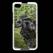 Coque Blackberry Z30 Militaire en forêt