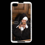 Coque Blackberry Z30 Nonne en prière 2
