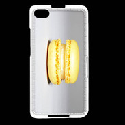 Coque Blackberry Z30 Macaron vanille PR