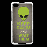 Coque Blackberry Z30 Keep Calm and Wait Alien Gris