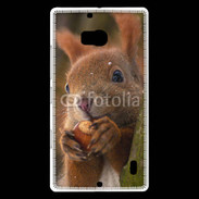 Coque Nokia Lumia 930 Portrait d'un écureuil avec une noisette