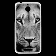 Coque HTC Desire 510 Lion en noir et blanc