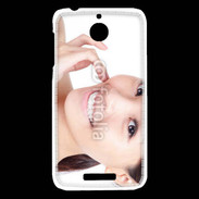 Coque HTC Desire 510 Femme asiatique glamour et souriante