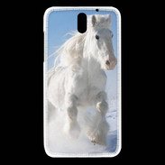 Coque HTC Desire 610 Cheval blanc dans la neige 2