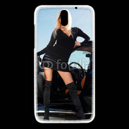 Coque HTC Desire 610 Femme blonde sexy voiture noire