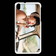 Coque HTC Desire 816 Femme glamour qui se met du rouge à lèvre