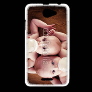 Coque HTC Desire 516 Bébés avec biberons