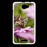 Coque HTC Desire 516 Fleur et papillon