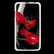 Coque HTC Desire 516 Escarpins rouges sur piano